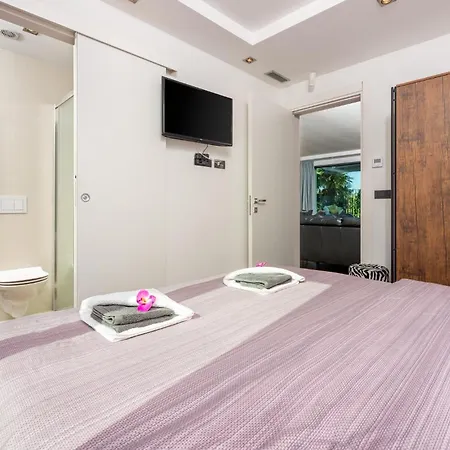 Apartment Awesome In With Wifi